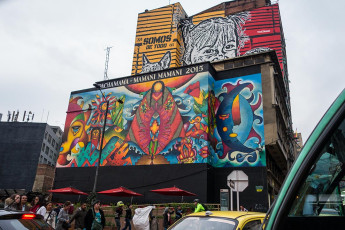 In Bogota treffen wir überall auf tolle Wandmalereien.