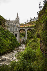 Die weltberühmte Kirche von Las Lajas. Spektakuläre Lage!